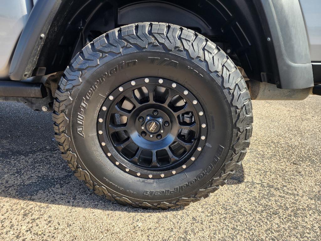used 2021 Jeep Gladiator car, priced at $37,663