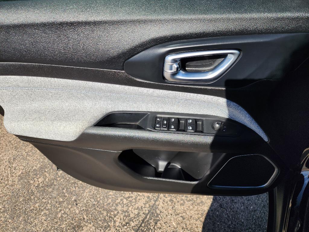 used 2025 Jeep Compass car, priced at $27,247