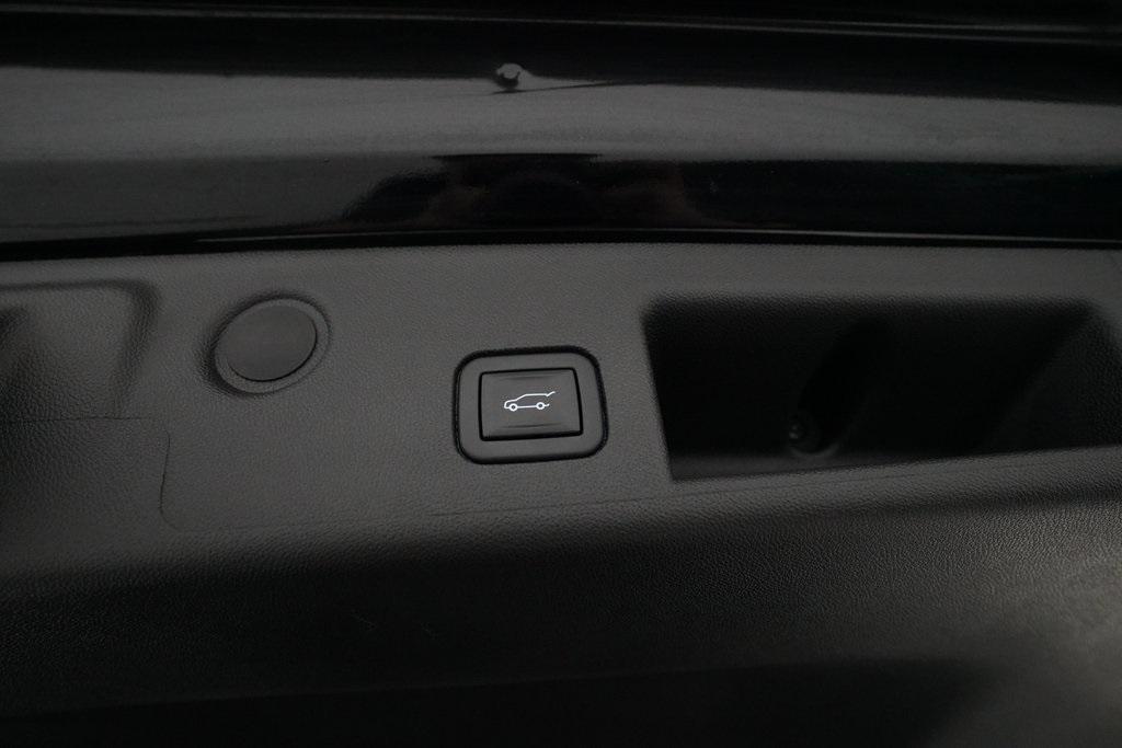 used 2023 Chevrolet Equinox car, priced at $20,250