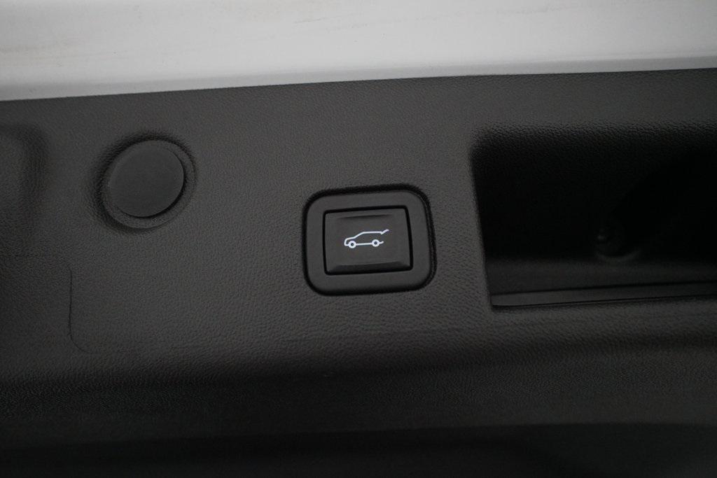 used 2022 Chevrolet Equinox car, priced at $18,696