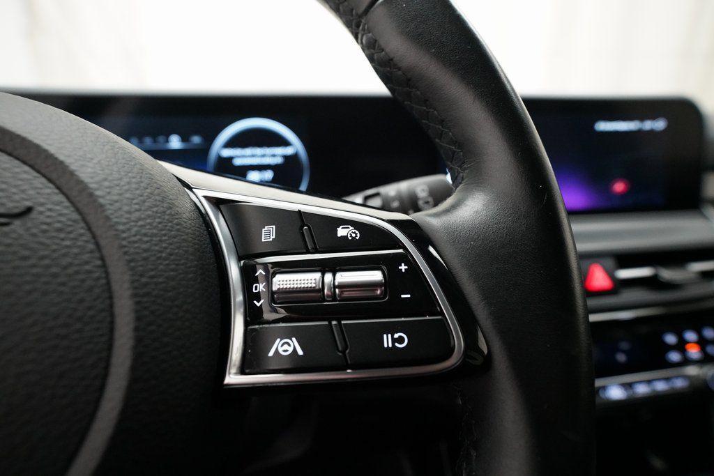 used 2024 Kia Seltos car, priced at $23,107