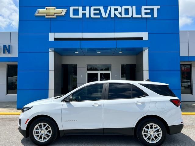 used 2022 Chevrolet Equinox car, priced at $19,695