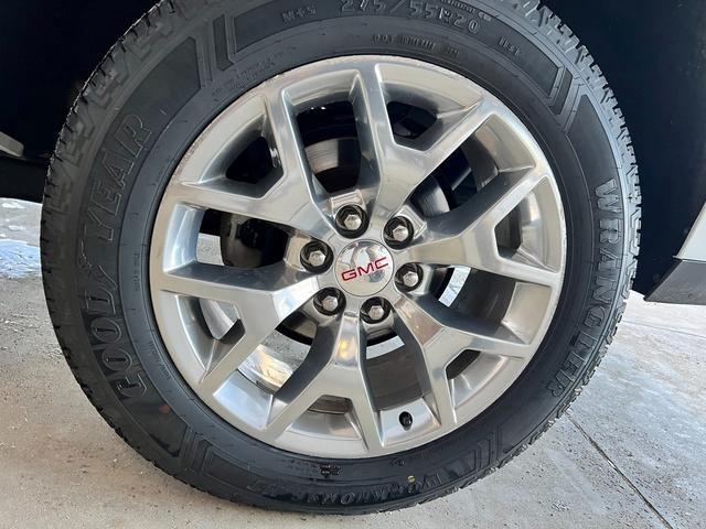 used 2017 GMC Yukon XL car, priced at $18,995