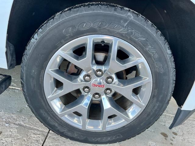 used 2017 GMC Yukon XL car, priced at $18,995