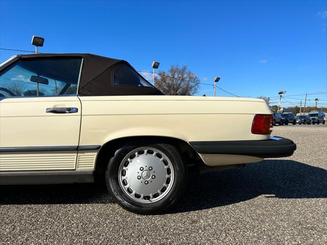 used 1988 Mercedes-Benz SL-Class car, priced at $22,500