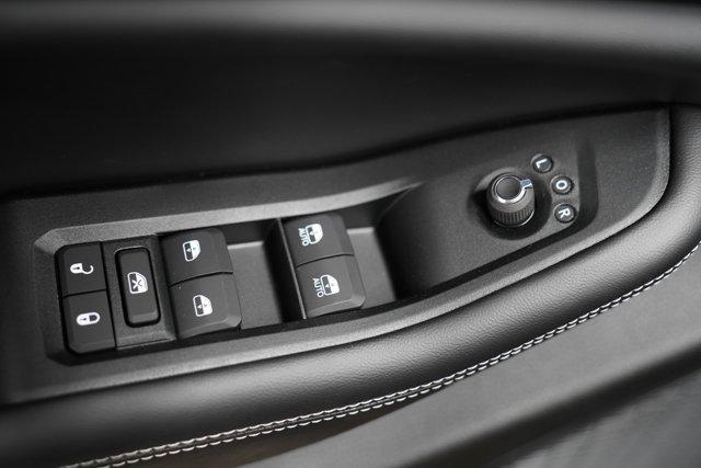 new 2026 Jeep Grand Cherokee car, priced at $42,389