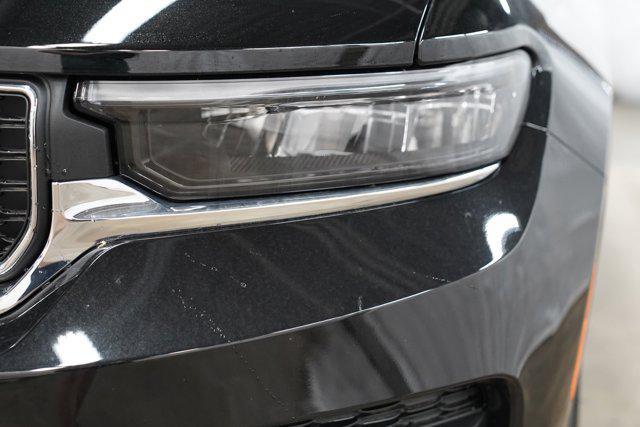 new 2026 Jeep Grand Cherokee car, priced at $42,389