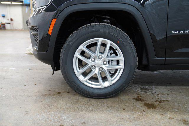 new 2026 Jeep Grand Cherokee car, priced at $42,389