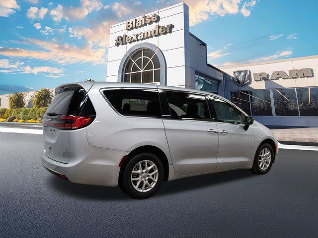 used 2024 Chrysler Pacifica car, priced at $27,000