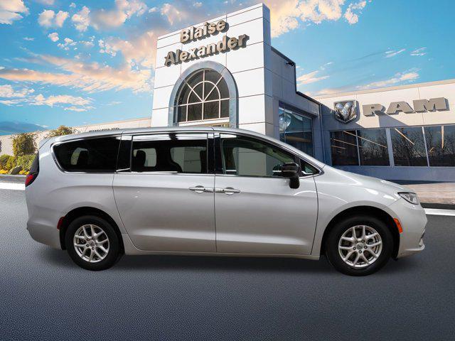 used 2024 Chrysler Pacifica car, priced at $27,000
