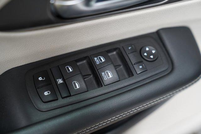 used 2024 Chrysler Pacifica car, priced at $27,000