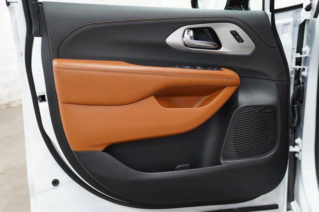 used 2026 Chrysler Pacifica car, priced at $52,000