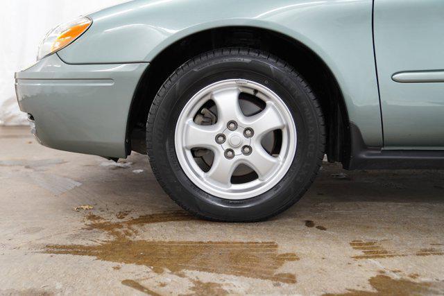 used 2007 Ford Taurus car, priced at $8,000