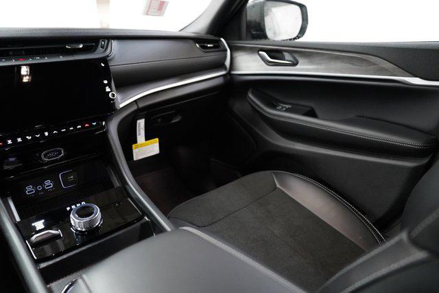 new 2026 Jeep Grand Cherokee car, priced at $45,575