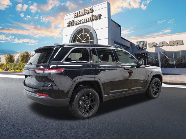 new 2026 Jeep Grand Cherokee car, priced at $45,575