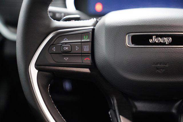 new 2026 Jeep Grand Cherokee car, priced at $45,575