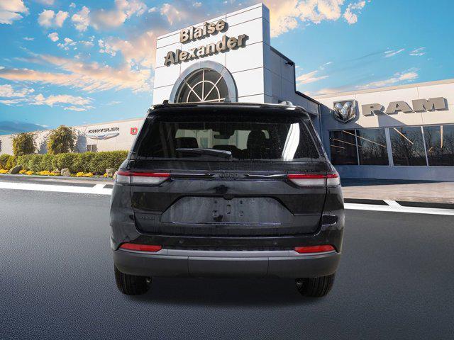 new 2026 Jeep Grand Cherokee car, priced at $45,575