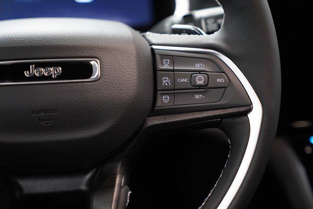 new 2026 Jeep Grand Cherokee car, priced at $45,575