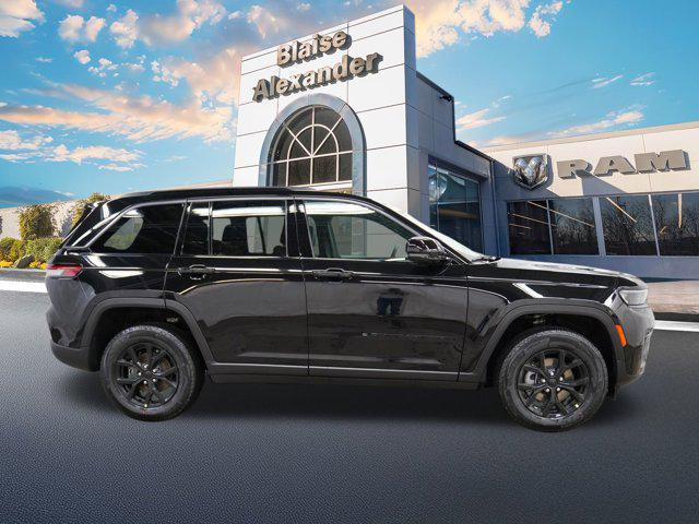 new 2026 Jeep Grand Cherokee car, priced at $46,750