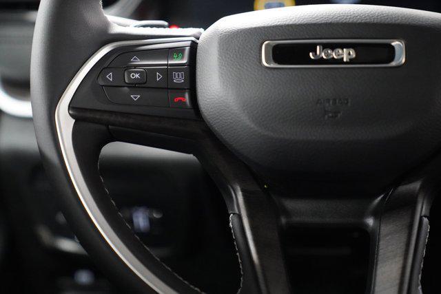 new 2026 Jeep Grand Cherokee car, priced at $46,750