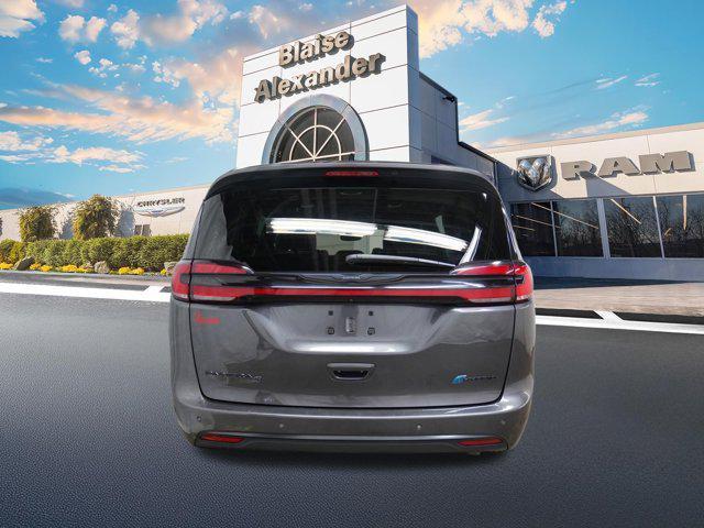 used 2023 Chrysler Pacifica Hybrid car, priced at $24,000