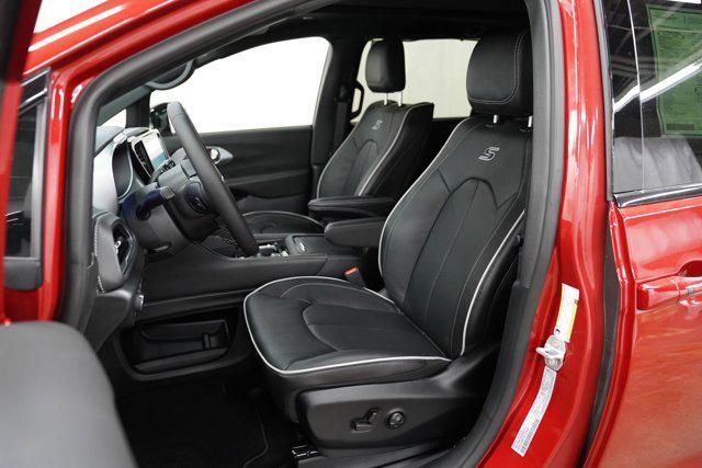 new 2026 Chrysler Pacifica car, priced at $50,979