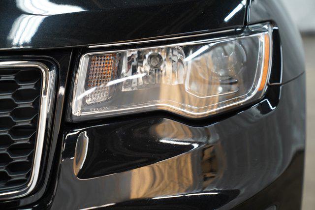 used 2022 Jeep Grand Cherokee car, priced at $25,000