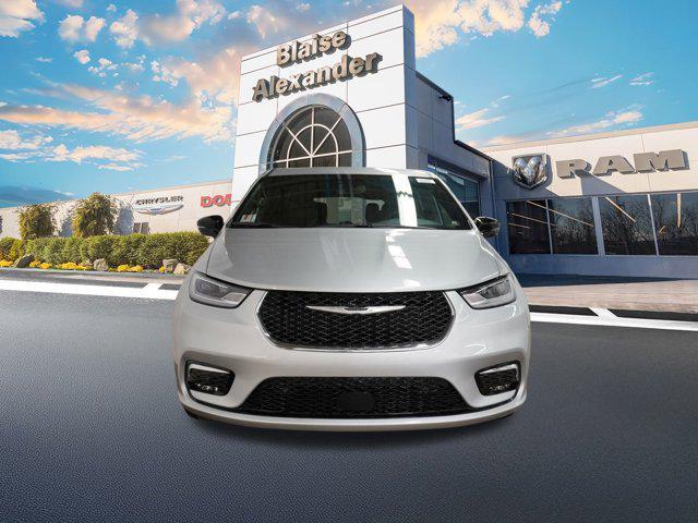 new 2026 Chrysler Pacifica car, priced at $44,433