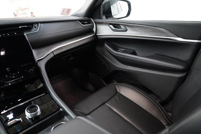 new 2025 Jeep Grand Cherokee L car, priced at $52,053