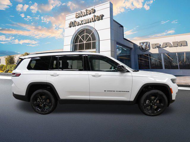 new 2025 Jeep Grand Cherokee L car, priced at $52,053