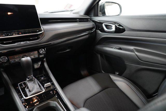 new 2026 Jeep Compass car, priced at $33,432