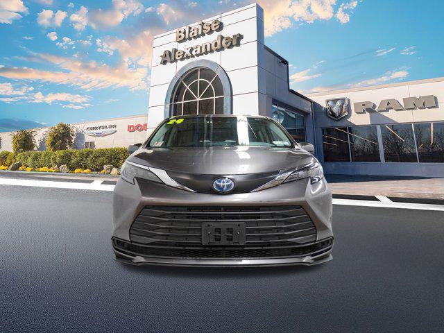 used 2024 Toyota Sienna car, priced at $36,000
