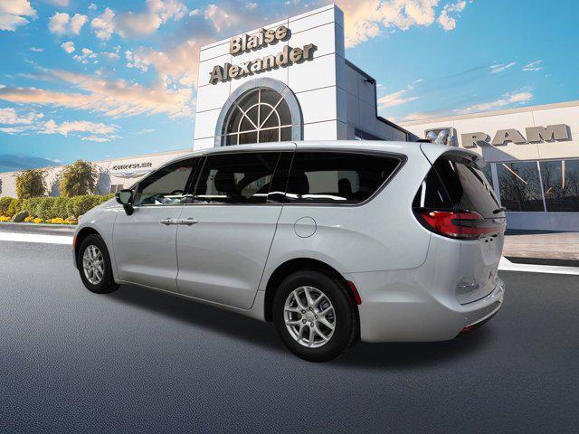 used 2026 Chrysler Pacifica car, priced at $36,000