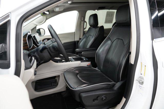 used 2024 Chrysler Pacifica car, priced at $30,500