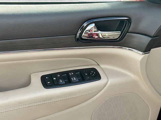 used 2020 Jeep Grand Cherokee car, priced at $20,900