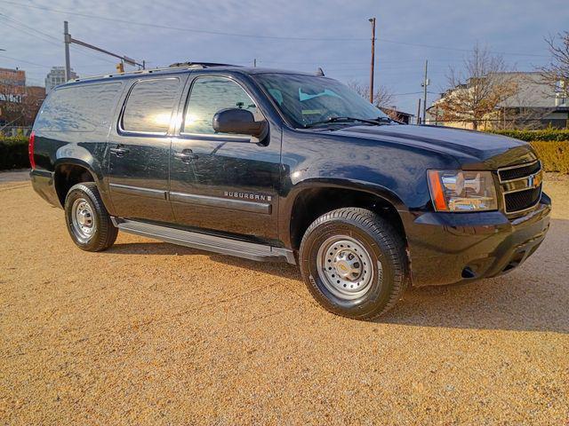 used 2007 Chevrolet Suburban car, priced at $8,959