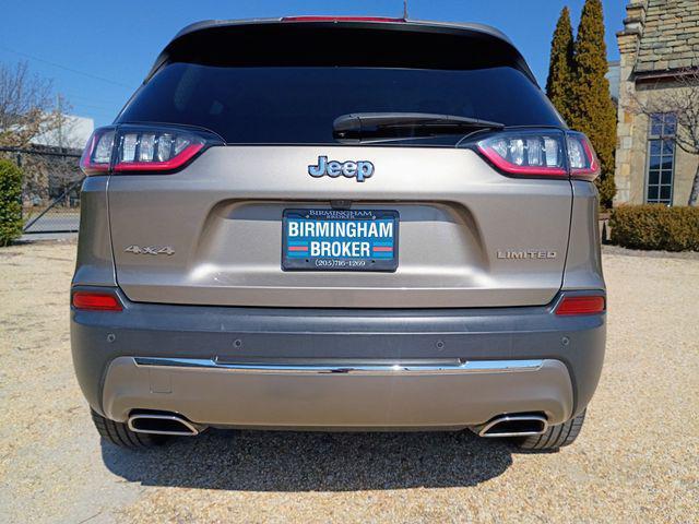 used 2019 Jeep Cherokee car, priced at $15,959