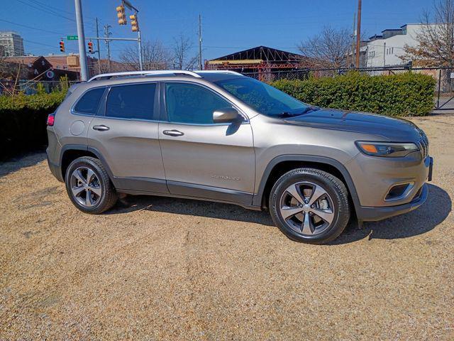 used 2019 Jeep Cherokee car, priced at $15,959