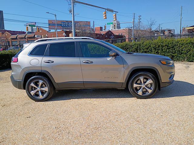 used 2019 Jeep Cherokee car, priced at $15,959