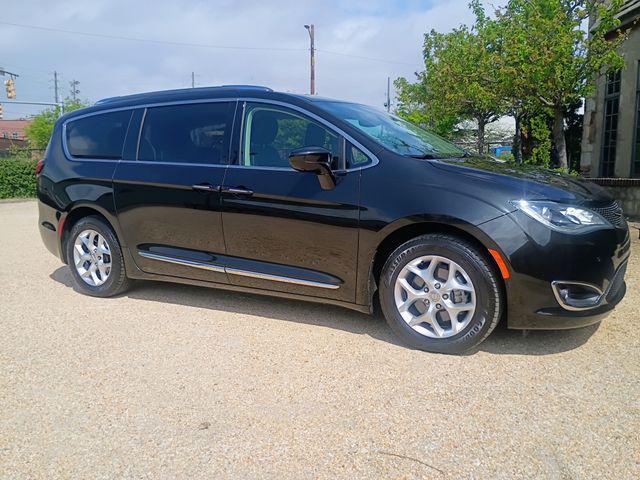 used 2020 Chrysler Pacifica car, priced at $21,959