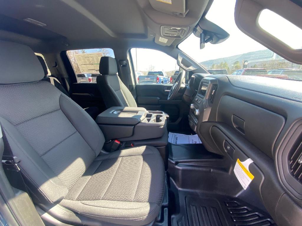 new 2026 GMC Sierra 3500 car, priced at $72,070