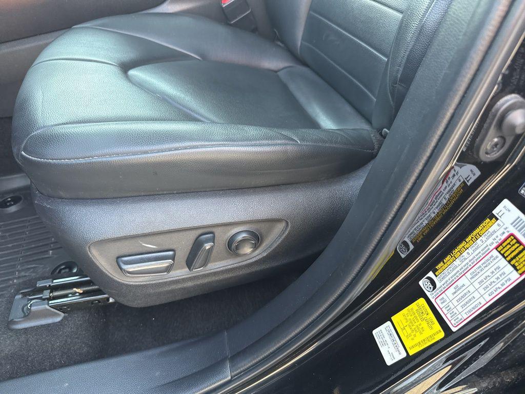used 2023 Toyota Highlander car, priced at $37,150