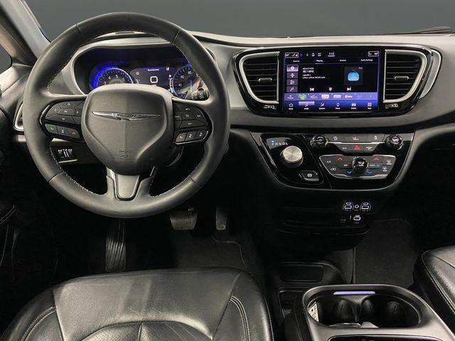 used 2022 Chrysler Pacifica car, priced at $23,584