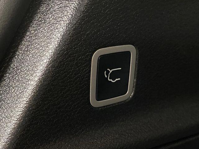 used 2022 Chrysler Pacifica car, priced at $23,584