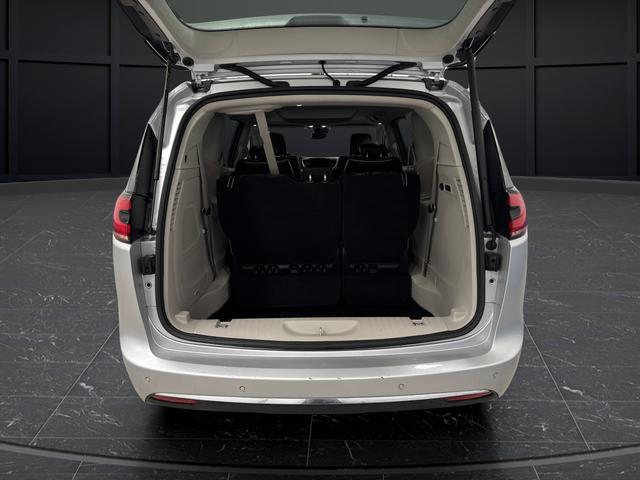 used 2023 Chrysler Pacifica car, priced at $34,999