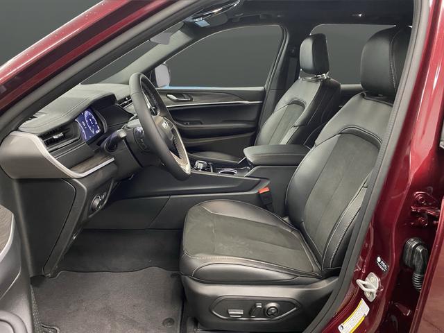 new 2026 Jeep Grand Cherokee car, priced at $46,352