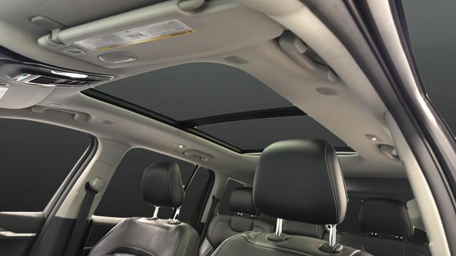 used 2022 Jeep Grand Cherokee car, priced at $25,749