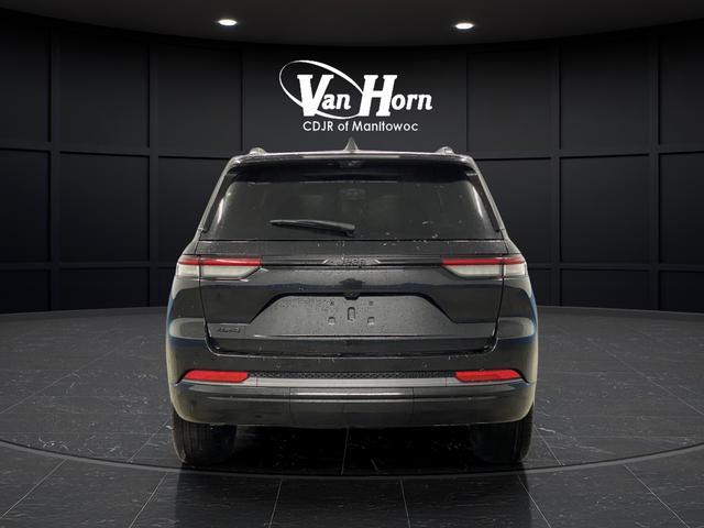 new 2026 Jeep Grand Cherokee car, priced at $52,100