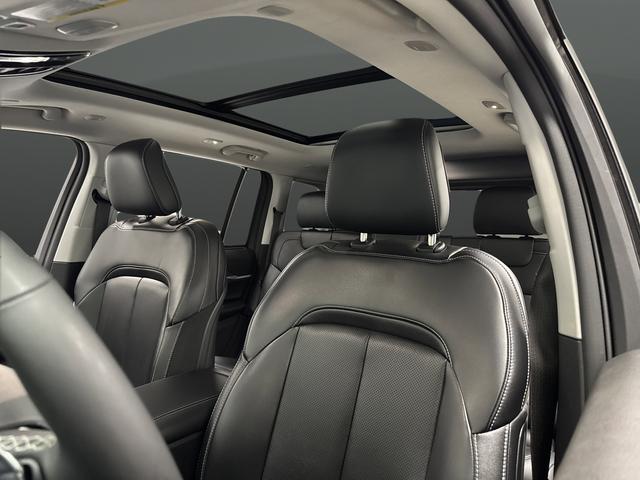 used 2023 Jeep Grand Cherokee car, priced at $30,749