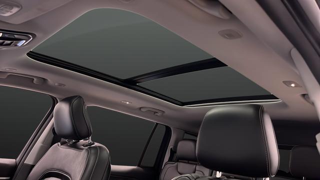 used 2022 Jeep Grand Cherokee L car, priced at $28,489